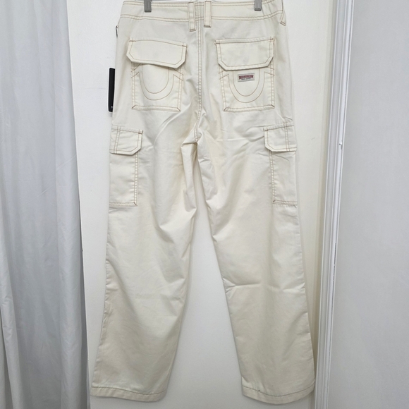 True Religion Cream Cargo Pants with Sturdy Cotton Blend - Picture 7 of 8